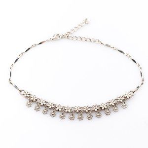 90s Silver Flower Choker